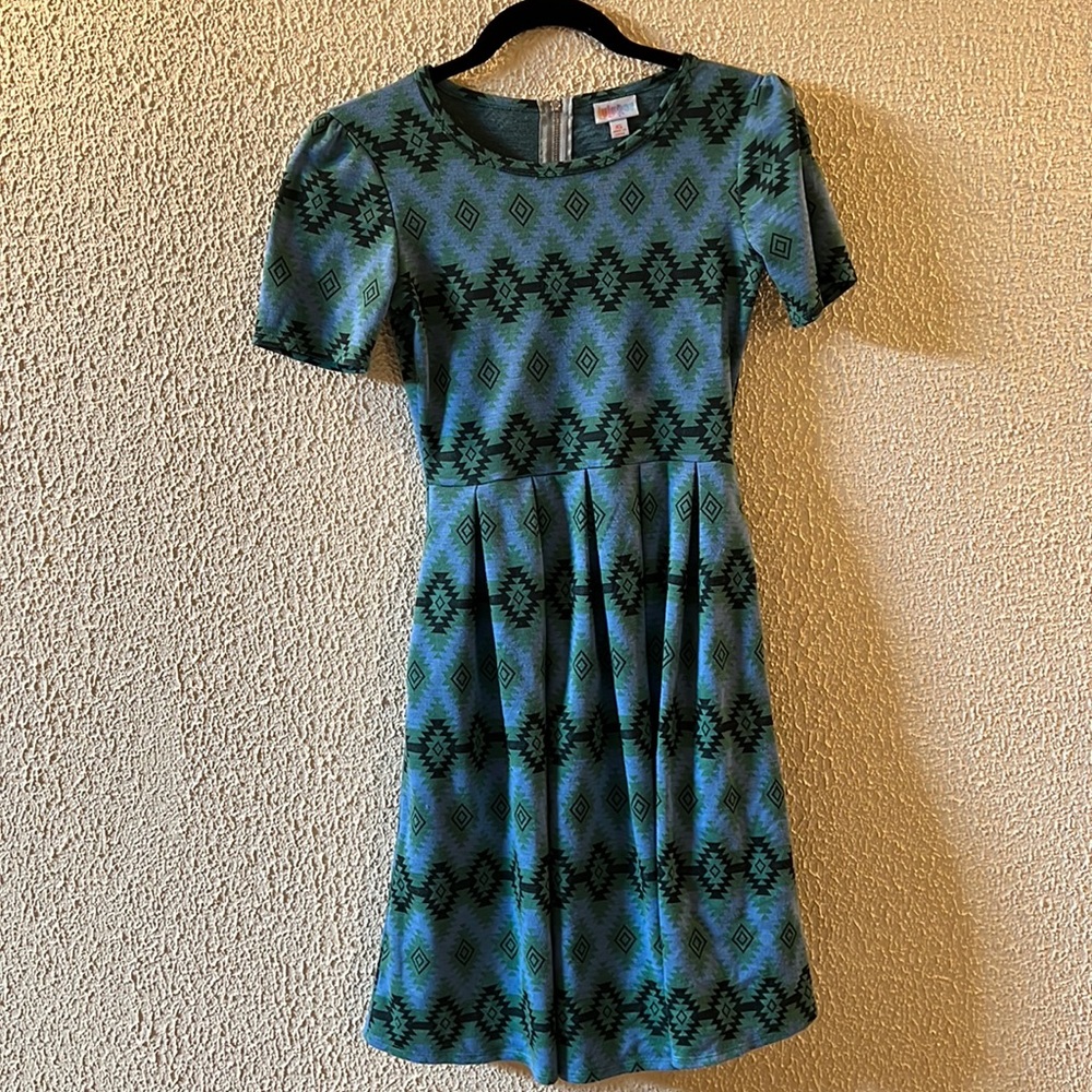XS LuLaRoe Amelia Dress